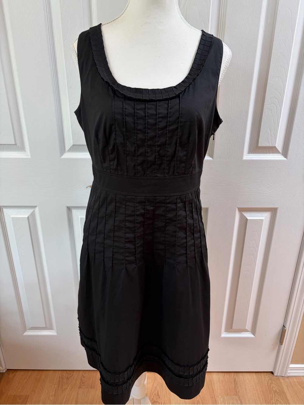 Tory Burch Black Cotton Lined Pin-Tuck Sleeveless Dress Size 8